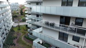 Lux Apart z Tarasem - CENTRUM - Parking Sauna Siłownia Meldunki 24na7