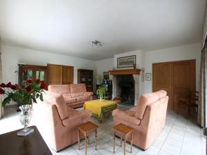 Cozy Holiday Home in Lesterny near Lake