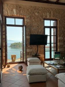 Gytheio Retreat, Panoramic Sea View apartment