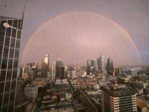 Views comfort luxury heart of Melbourne