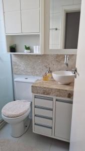 Amplo Apartamento 1 D com VAGA