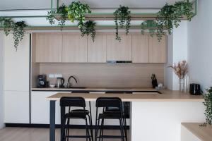 The Lake Home B1, Ap 29