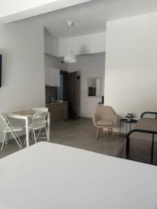 Самостоятелно студио с градина