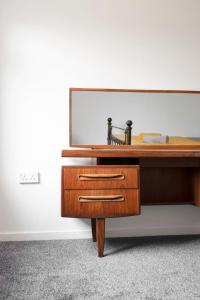 3BR Family House with Free Parking in West Lothian