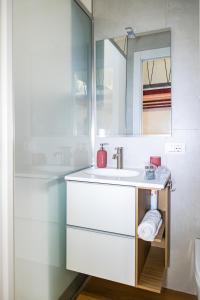 Monolocale moderno a 2 min dalla metro B