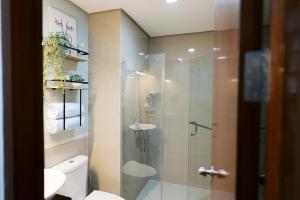 Breathtaking Eastwood City View, 3min walk to Malls, with Washer