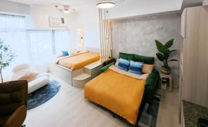 Breathtaking Eastwood City View, 3min walk to Malls, with Washer