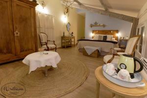 CHAMBRES DHÔTES LOréliane en Provence Adults Only