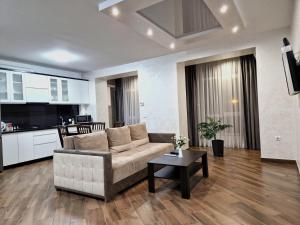 Modern apartment on Belvedere