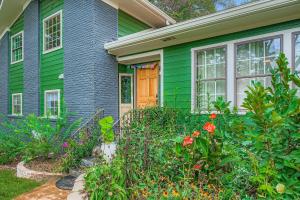 Elegant & Spacious Family Gem with Games, Office, Yard