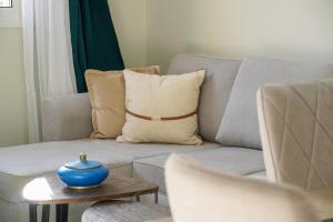 Modern 2 bedroom apartment, one with terrace