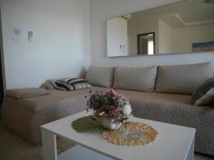 SUPER HORIZONT- Sea View Apartments with private Jacuzzi time & Free Parking