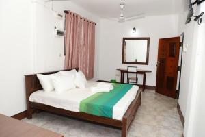 Landy Beachscape Hotel & Restaurant