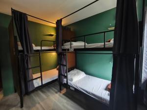 Nimman Nest Hostel & Cafe