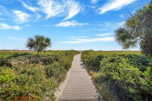 New Ocean Front W View Near Coligny!