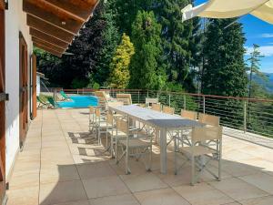 Villa With Pool Overlooking Lake Maggiore