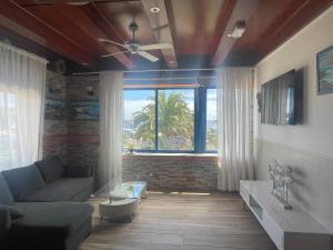 Costa Mar 2 dormitorios , Primera línea del mar, 20 metros de playa Bastian