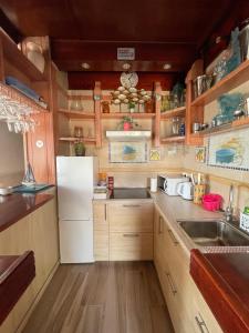 Costa Mar 2 dormitorios , Primera línea del mar, 20 metros de playa Bastian