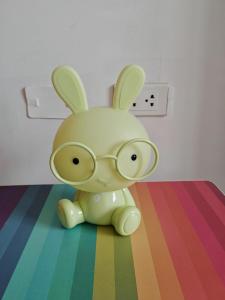 Colonial style house with rooftop