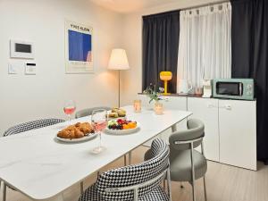 STYLEINN#NewlyBuilt#IKEA #KSPO #AsanHospital #12PMCheckOut