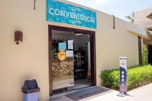 Nannai Residence Muro Alto por Yolo