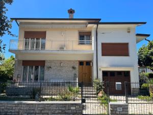 Villa in città di arte con giardino privato - Carnevale di Viareggio