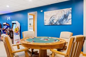 Private, Views, Hot Tub, Pets OK, Spacious!