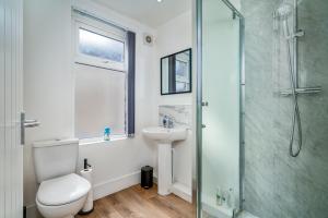 Birkenhead Haven - Sleeps 14 - Family and Group Stay