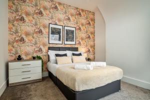 Birkenhead Haven - Sleeps 14 - Family and Group Stay