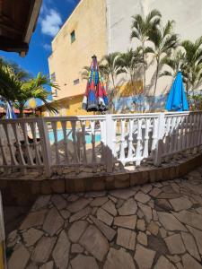 Casa Arara suite 4 com Estacionameto gratuito Piscina e Café da manhã self-service para começar bem o dia Comodidade e ótima localização