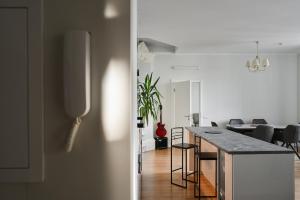 Spacious Central apartment , 2 bedrooms, Old Town walk