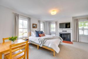 15 Mi to Stowe Mountain Resort Main Street Studio