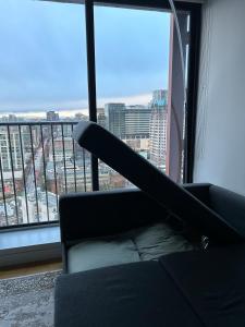 Cozy Gastown condo with a view!