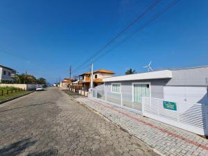 Casa com acesso praia de Zimbros