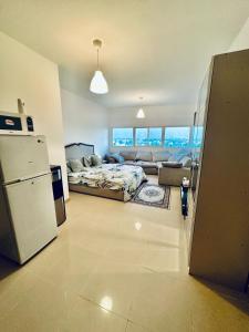 استوديو مفروش الرند تاور