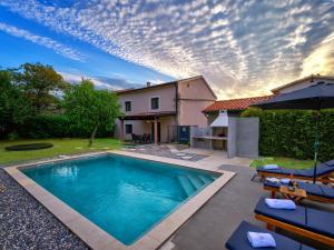 Casa Milena - Holiday Stone House with Pool