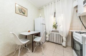 Двокімнатні апартаменти біля мертро Печерська