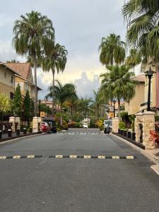 Bulloo Lagoon Oasis Luxury Resort