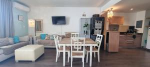 Estudio con vista al jardìn en Town Center Playa Blanca Panama