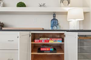 37 Compass Point South #107