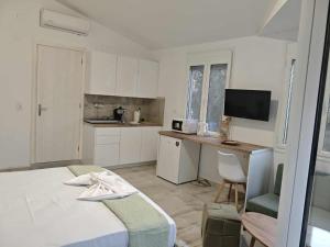 Kleio Pythagorio Studio