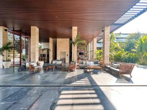 Luxury Penthouse Panoramic Views & Pool