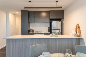 Riverside 1BR in South Brisbane Walk to South Bank & Cultural Icons Cordelia12304-1