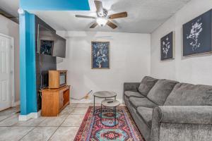 Cozy Central Hideaway in Midtown Memphis