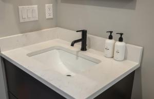 Fast Wifi Dopest Studio SLC