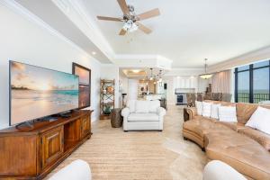 Phoenix West 2209 condo