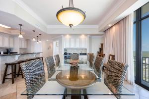 Phoenix West 2209 condo