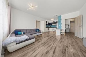 Air-conditioned, 2 room Apartment with balcony, new building Rača