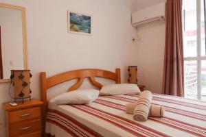 Apto para 4 pessoas vista piscina e mar MB01I