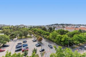 LAM Marble Castle View - AC - Balcony